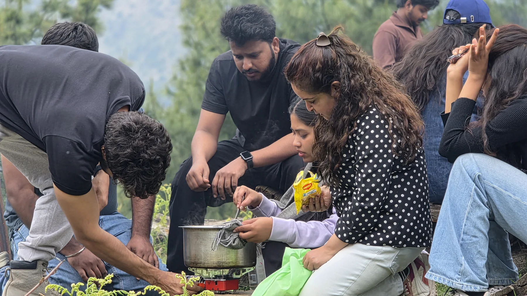 Travellers on the OUTDOOR COOKING outing